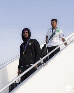 بعثة “الراقي” تصل جدة بعد التتويج بالسوبر السعودي 2025 