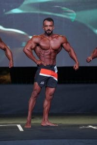 الزهراني يُتوج بذهبية بطولة العالم لكمال الأجسام