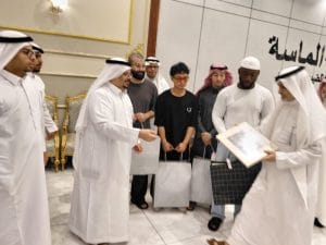 أمسية إيمانية لشرح فضائل الدين الإسلامي الحنيف بحضور عدد من القساوسة المهتدين الجدد للإسلام