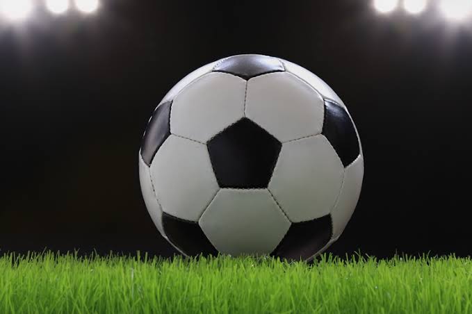 كرة القدم