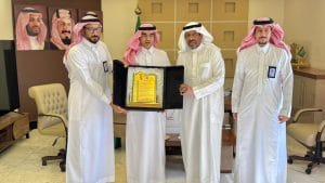 تعليم الطائف يناقش تحسين البيئة التعليمية وتعزيز الأمن والسلامة