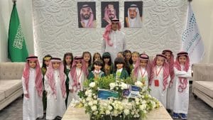 تعليم الطائف يناقش تحسين البيئة التعليمية وتعزيز الأمن والسلامة