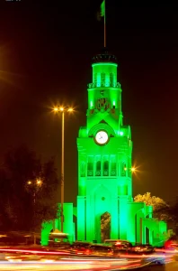 مملكة البحرين تزدان باللون الأخضر احتفاءً باليوم الوطني الـ 95