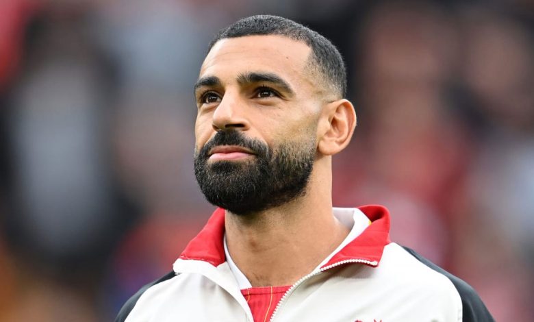 رقم قياسي يلوح في الأفق.. صلاح على بُعد خطوة من معادلة إنجاز روني