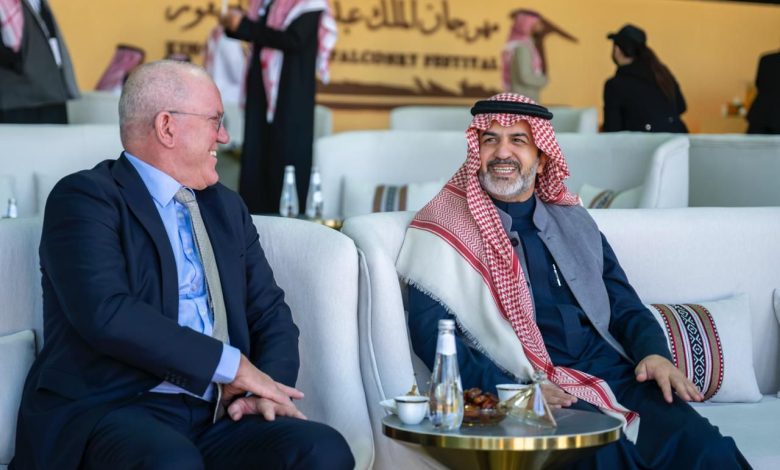سفير هولندا يزور مهرجان الملك عبدالعزيز للصقور 2025