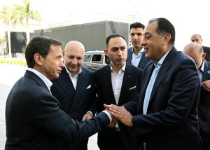 رئيس الوزراء المصرى يفتتح خطوط إنتاج جديدة بمصنعين عالميين 